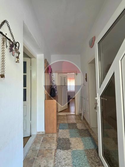 Casa cu priveli?te frumoasa ?i curte proprie-strada Anton Pann Medias - 17