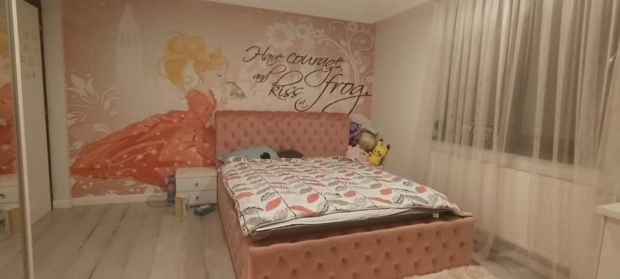 Casă individuală cu 5 camere decomandat cu Piscina în Andronache