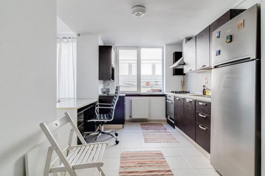 Apartament cu 2 camere decomandat în Obor