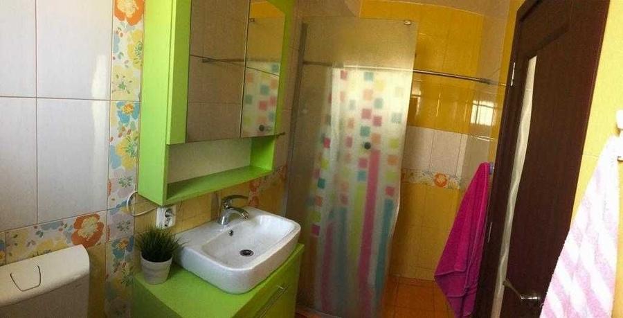 Apartament cu 4 camere decomandat în Titan