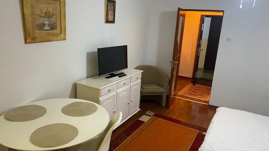 Inchiriez garsoniera pe str.aluminei nr.70 Bl D3 din Oradea - 3