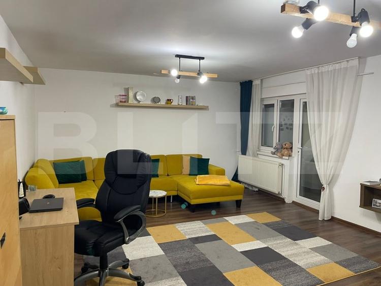 Apartament 3 camere, 74 mp, zona Micro 5 - 1