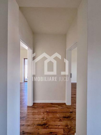 Apartament cu 3 camere semidecomandat în Jucu de Mijloc