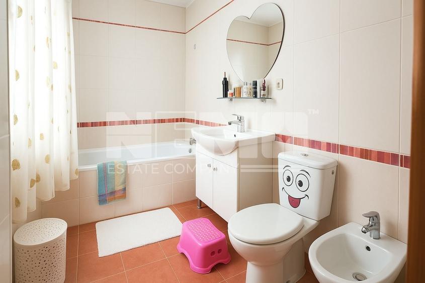 Apartament cu 3 camere decomandat, mobilat în Central