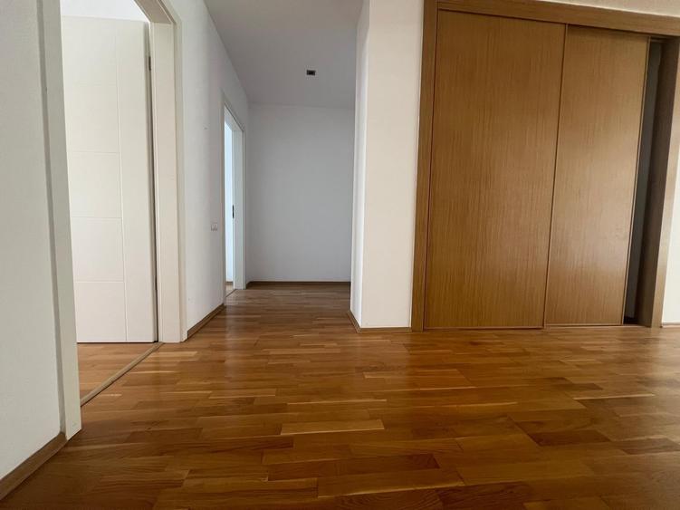Apartament cu 3 camere decomandat în Pipera