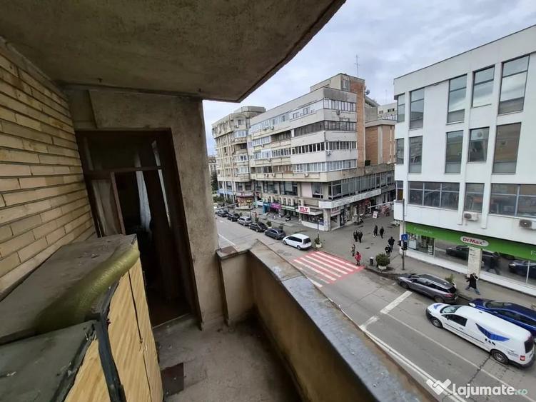 Apartament cu 2 camere decomandat în Ultracentral