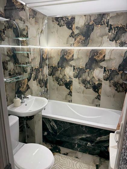 Apartament cu 4 camere decomandat în Central