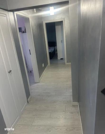 Apartament cu 3 camere decomandat în Dacia