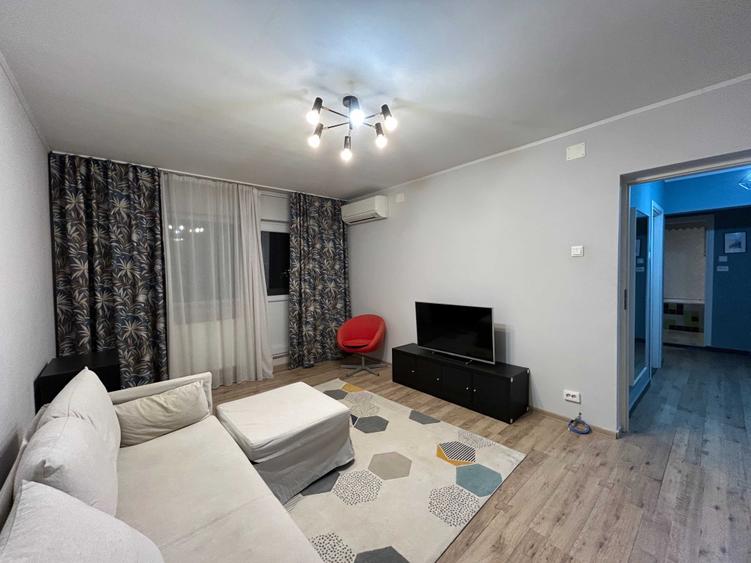 Apartament cu 2 camere decomandat în Tei