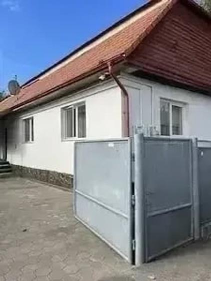 Casă cu Teren 460 Mp în Central