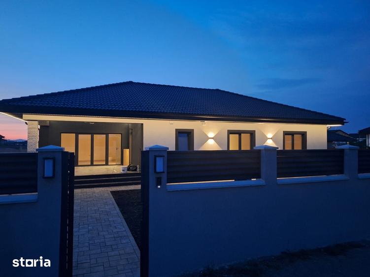 Casă cu 5 camere cu Teren 600 Mp în Exterior Vest