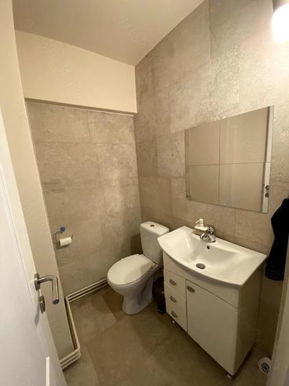 Apartament cu 3 camere decomandat în Răcădău