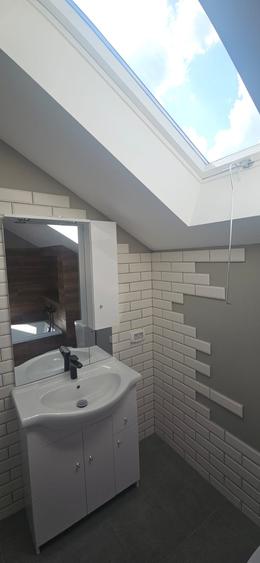 Casă cu 4 camere cu Canalizare în Băneasa