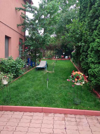 Casă cu 4 camere în Central