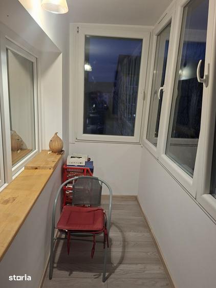 Apartament cu 3 camere decomandat în Exterior Vest