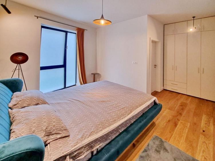 Apartament cu 3 camere decomandat, mobilat în Drumul Poienii