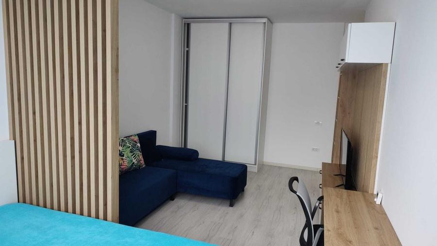 Garsonieră decomandată în Central