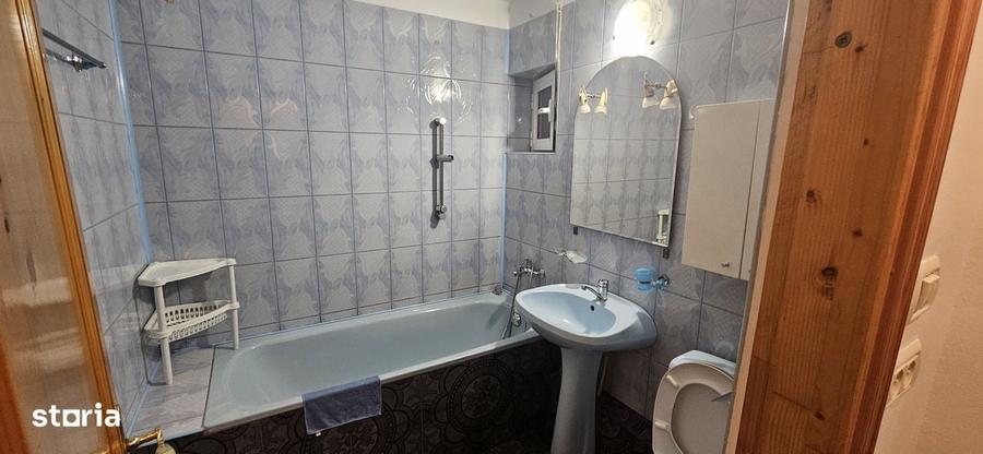 Apartament cu 3 camere decomandat în Crângași