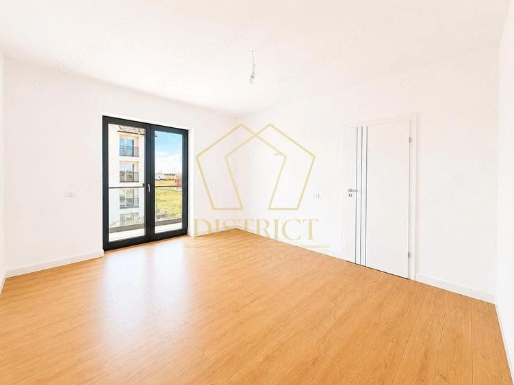 Apartament cu 4 camere decomandat în Torontalului