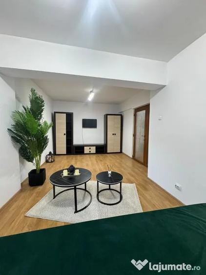 Apartament cu 2 camere decomandat în Ultracentral