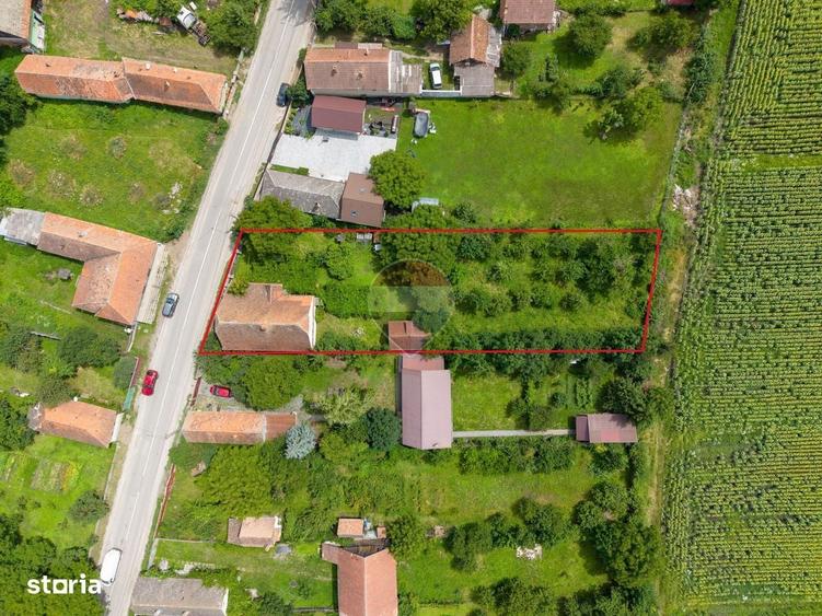 Casă cu 3 camere cu Teren 1646 Mp în Bicfalău