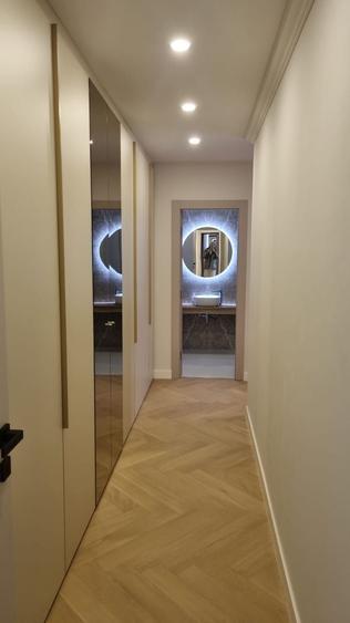 Apartament cu 4 camere decomandat, mobilat în Vest