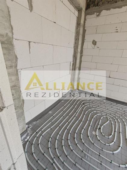 Casă individuală cu 5 camere cu Canalizare în Central