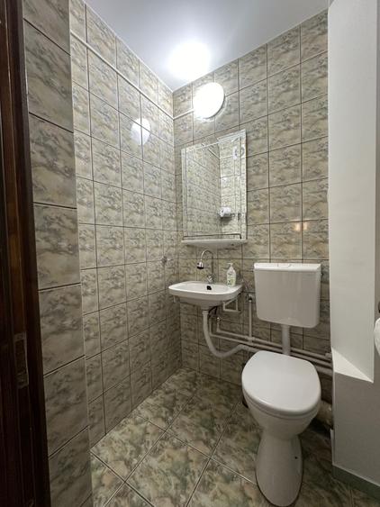Apartament cu 3 camere decomandat în Exterior Vest