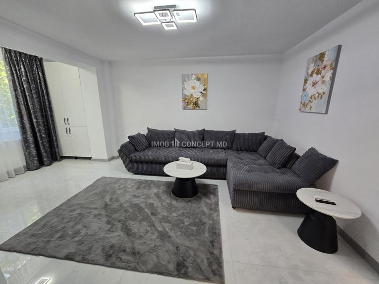 Apartament cu 3 camere semidecomandat, mobilat în Cina