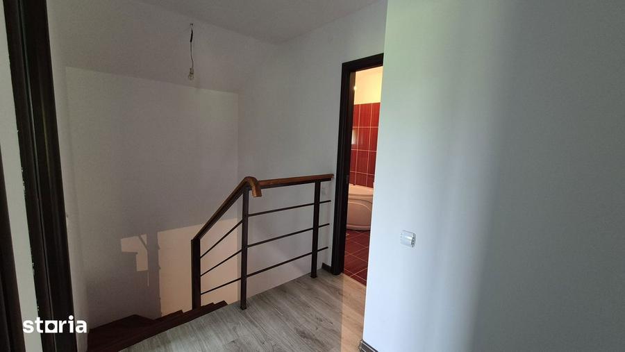 Casa 4 camere , plina de Liniste si Inconjurata de natura in Magurele - 10