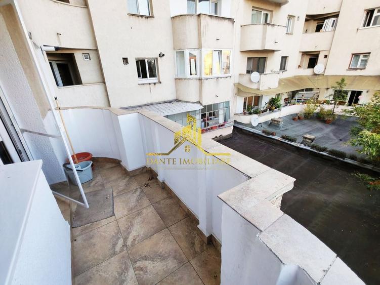 Apartament cu 3 camere decomandat, mobilat în Semicentral
