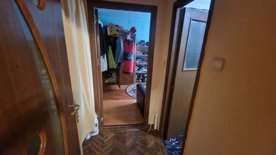 Apartament cu 2 camere semidecomandat în Astra