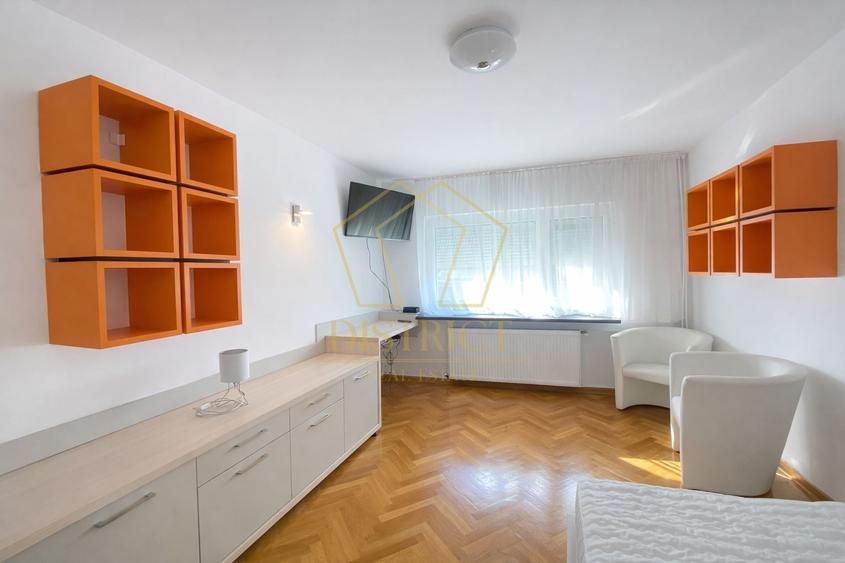 Apartament cu 2 camere decomandat, mobilat în Complex Studențesc