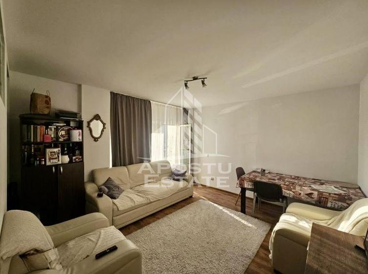 Apartament 2 camere de vanzare, bloc nou, zona Soarelui - 1