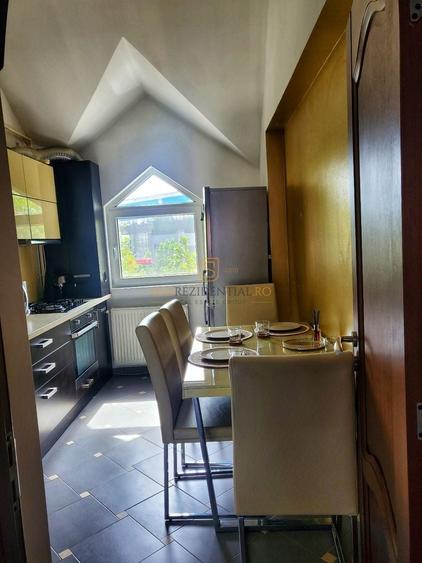 Apartament cu 3 camere decomandat, mobilat în Sud