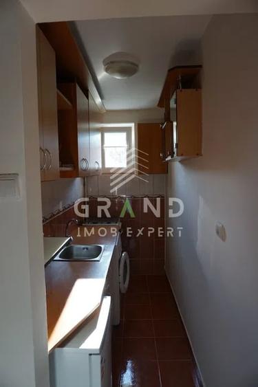Apartament cu 2 camere semidecomandat, mobilat în Gheorgheni