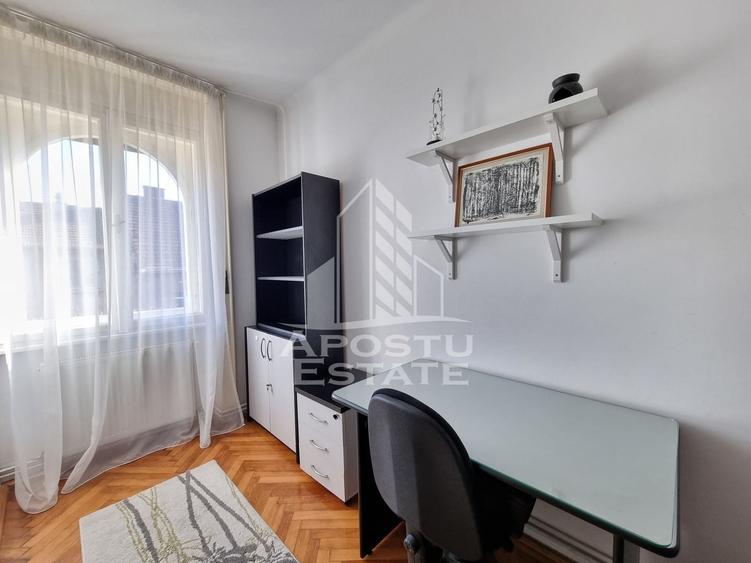 Apartament cu 2 camere semidecomandat, mobilat în Bălcescu