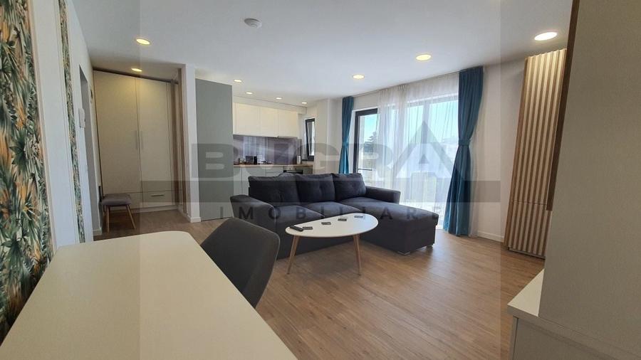 Apartament cu 2 camere semidecomandat, mobilat în Central