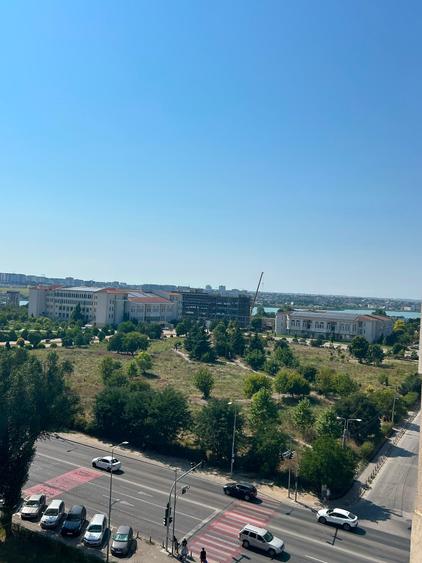 Apartament cu 2 camere decomandat în Sat Vacanță