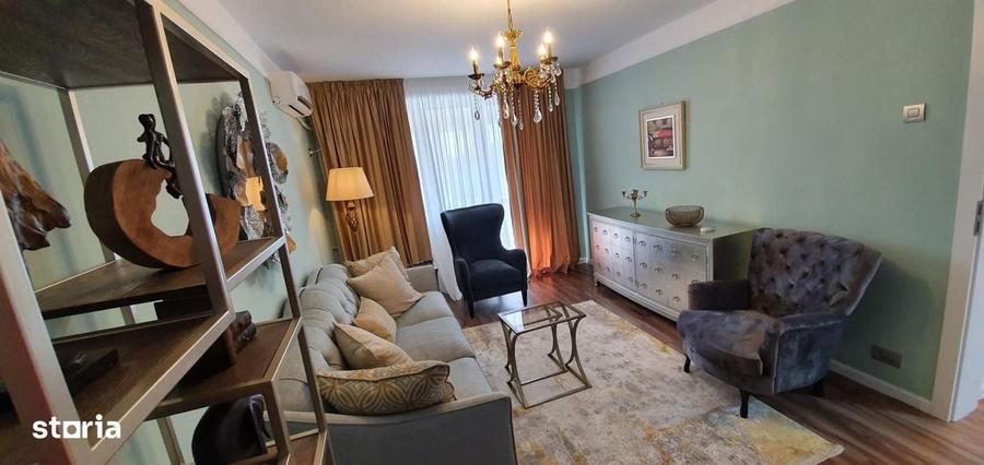 Apartament cu 3 camere în Tineretului