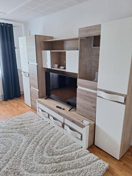 Apartament cu 2 camere decomandat, mobilat în Micro 17