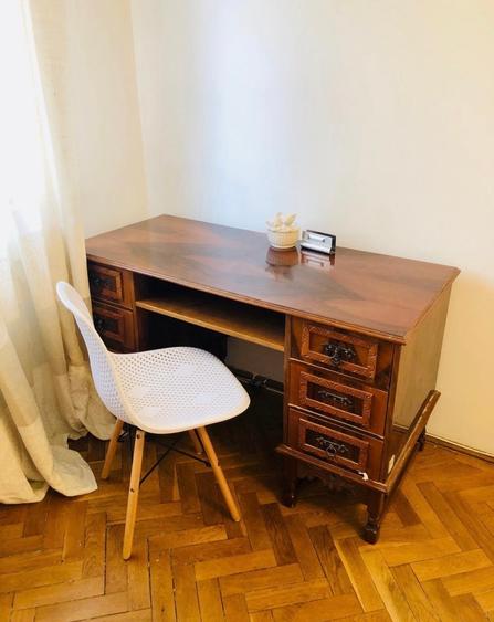 Apartament cu 4 camere decomandat în Punctele Cardinale