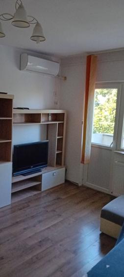 Apartament cu 2 camere semidecomandat în Nord