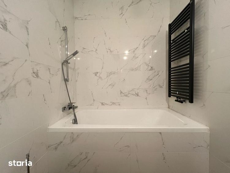 4 camere lux, One Mamaia terasa de 100 mp ?i vedere frontala - 13