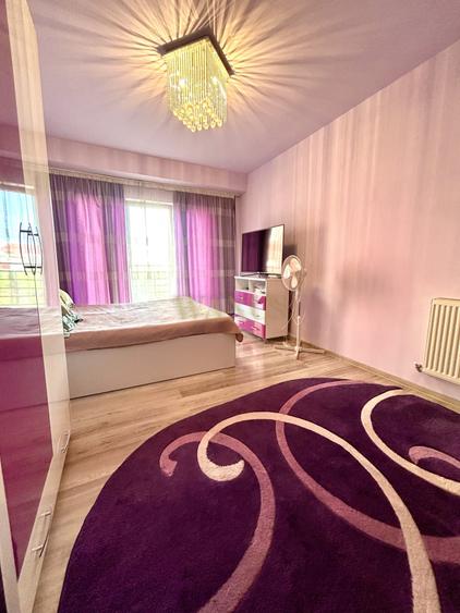 Apartament cu 3 camere decomandat, mobilat în Florești