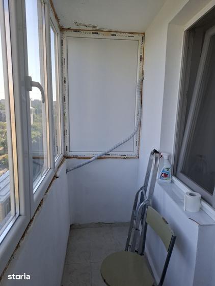 Apartament cu 2 camere decomandat în Berceni