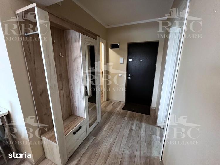 Apartament cu 3 camere semidecomandat în Între Lacuri