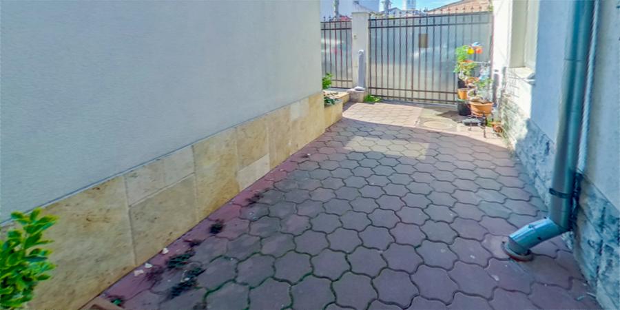 Apartament cu 2 camere decomandat în Faleza Nord