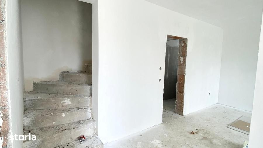 Casă cu 4 camere cu Teren 244 Mp în Central
