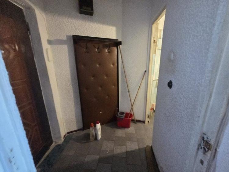 Garsonieră semidecomandată în Central